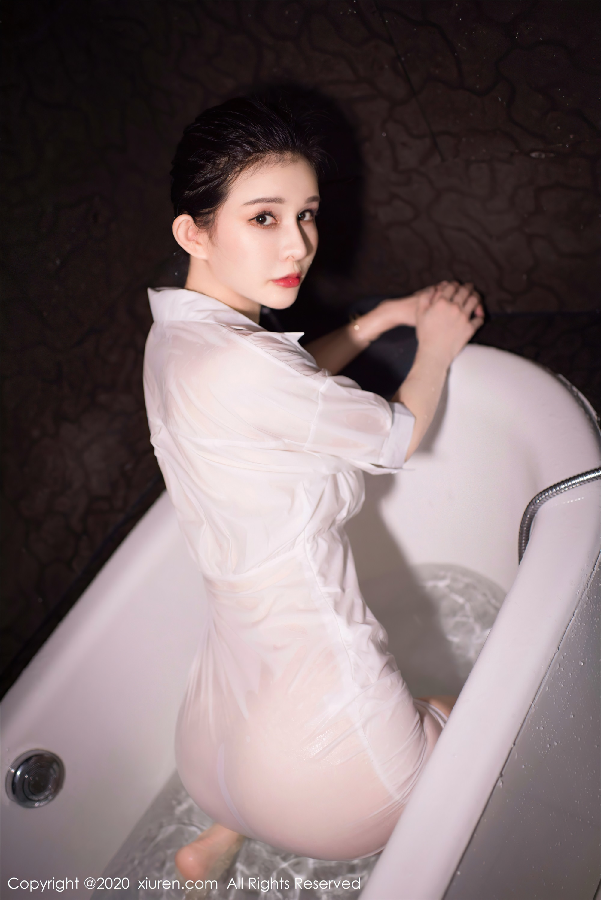 XIUREN秀人网 2020.10.22 Vol.2684 张雨萌